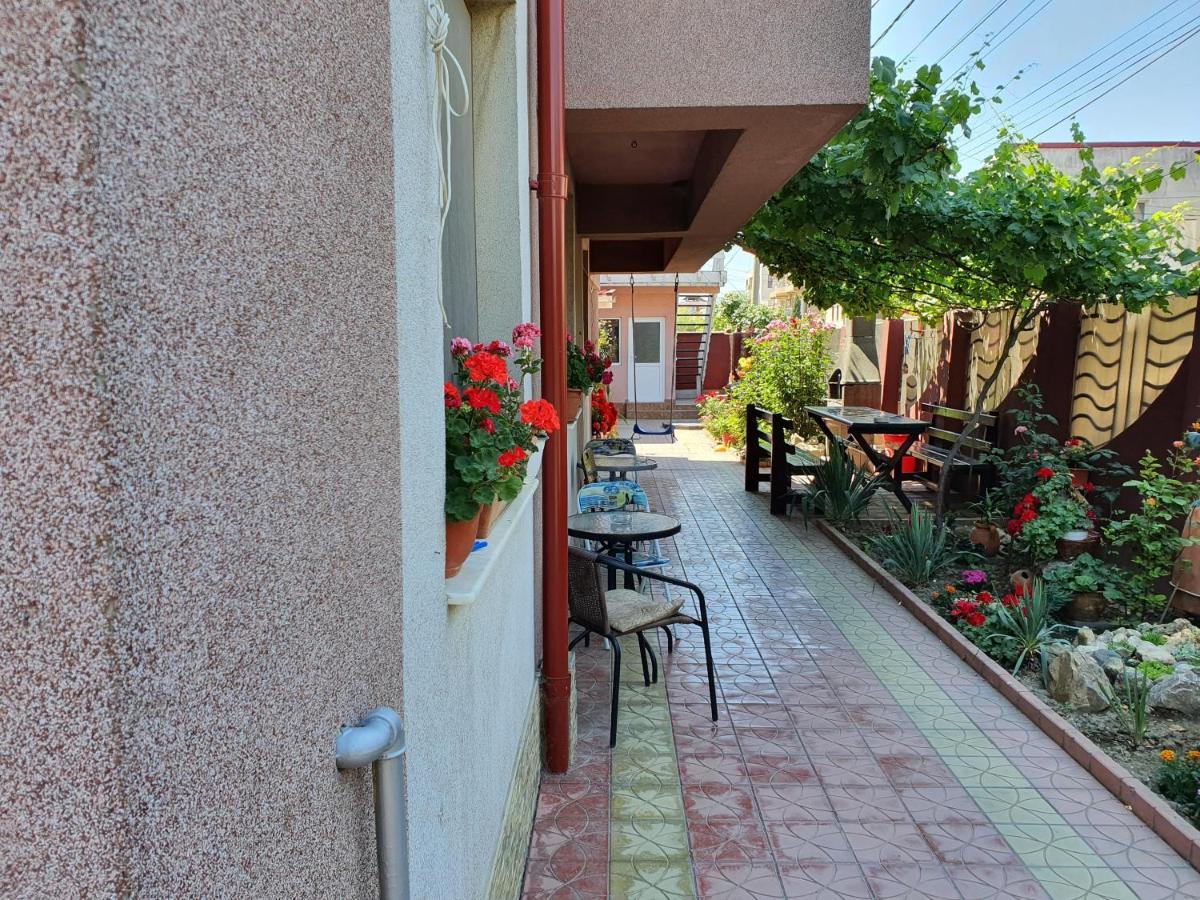 Hotel Casa Ultraviolet Năvodari Exterior foto
