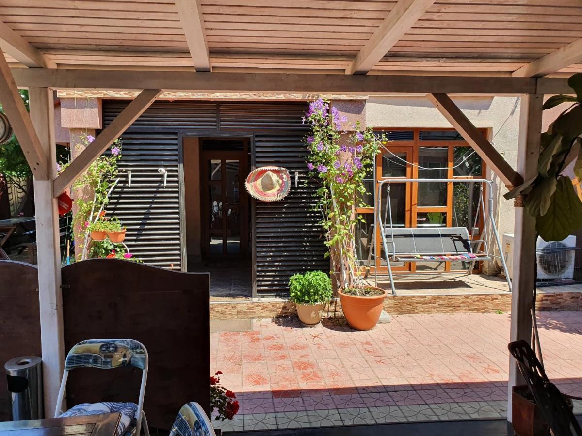 Hotel Casa Ultraviolet Năvodari Exterior foto